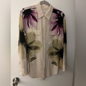 EQUIPMENT SHIRT SIZE S 100% silk.